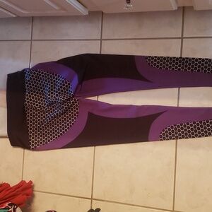 Woman's Workout Gear Empire Color blocking to enhance butt